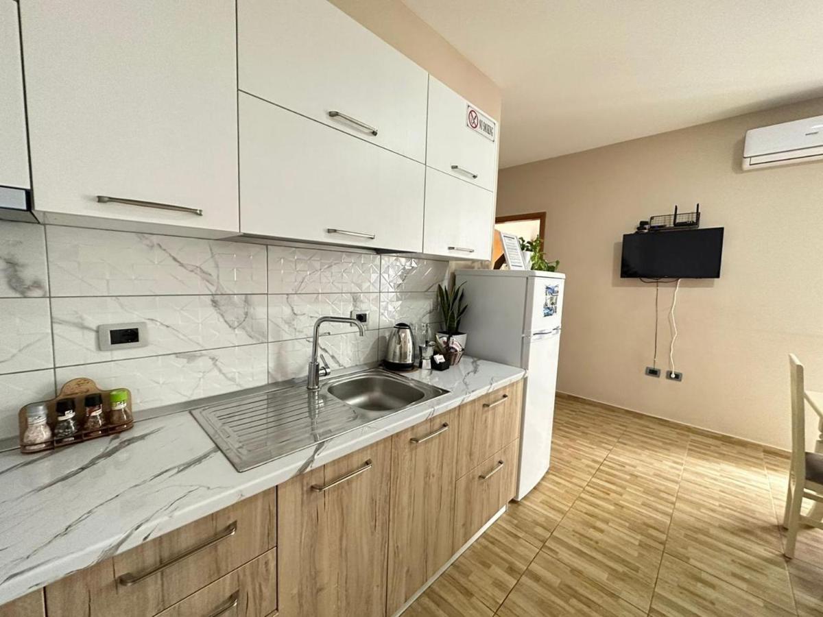 Trea Accomodations - Despacito Port Side Vlorë 外观 照片