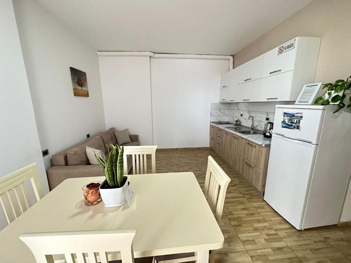 Trea Accomodations - Despacito Port Side Vlorë 外观 照片